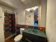 Maison de village en pierre 220 m² – 6 suites – cachet et potentiel à Vagnas, proche de Vallon-pont-d'Arc