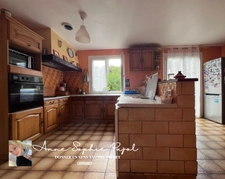 Maison de plain-pied avec jardin de 1 266 m² 
