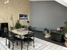À vendre – Maison de plain-pied avec dépendance aménagée, grands espaces extérieurs et structures polyvalentes – Idéal résidence principale + activité pro ou projet locatif