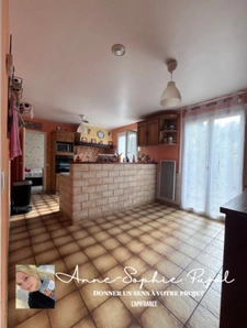 Maison de plain-pied avec jardin de 1 266 m² 