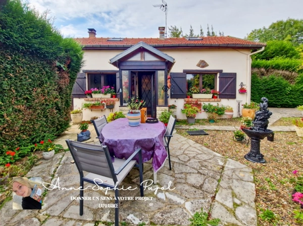 Coup de cœur - Charmante maison esprit chalet avec plus de 1 000 m² de terrain