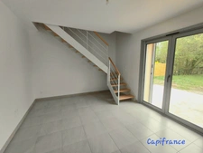 Maison neuve RT 2020 en plein centre de La Brède – jardin, terrasse et vie à pied.