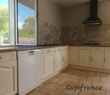 🏡 Coup de cœur assuré à Lavignolle de Salles (33770) — Maison familiale au charme intemporel !