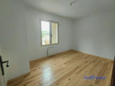 Un bien rare au cœur de La Brède : maison neuve en centre‑ville, comprenant 3 chambres et un jardin.