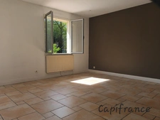 🏡 Coup de cœur assuré à Lavignolle de Salles (33770) — Maison familiale au charme intemporel !