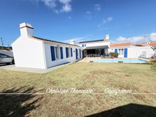 Maison à vendre 6 pièces 4 CHAMBRES - PISCINE CHAUFFEE - GARAGE - TERRAIN  SAINT GILLES CROIX DE VIE (85)