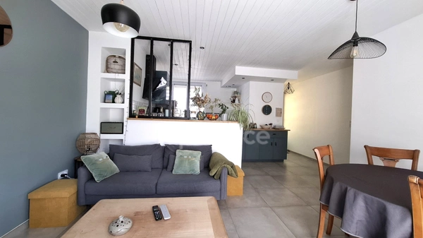 Maison à Vendre en coeur de ville - 3 chambres - 1 bureau - Terrasse Saint GILLES CROIX DE VIE