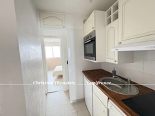 Appartement à vendre VUE MER - 2 chambres - 2 balcons fermés - Parking - Cave - Accès direct au remblai de la grande plage SAINT GILLES CROIX DE VIE (85)