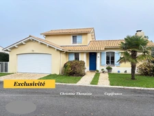 Villa à vendre 5 pièces, 3 chambres, 2 salles d'eau, Piscine privée, Climatisation, Véranda au coeur d'un Domaine résidentiel sécurisé