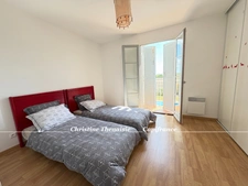 VILLA D'EXCEPTION Pièces spacieuses, 4 chambres, 3 salles de bains, 3 wc, Piscine privée  COEX (85)