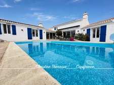Maison à vendre 6 pièces 4 CHAMBRES - PISCINE CHAUFFEE - GARAGE - TERRAIN  SAINT GILLES CROIX DE VIE (85)