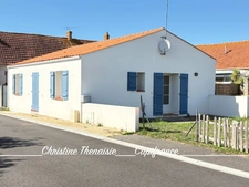 Maison à vendre 3 pièces coeur de ville avec terrain BEAUVOIR SUR MER (85)