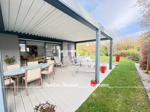 Maison contemporaine Beaux volumes - 5 chambres - Pergola - Garage SAINT GILLES CROIX DE VIE (85)