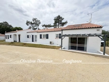 Maison à vendre 9 pièces - Plain-Pied - 4 chambres - 2 Salles d'eau - Piscine - Salle de cinéma - Hammam - T2 indépendant