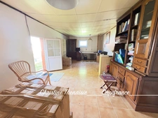 Maison à vendre sur un terrain de 2000 m2 - 4 chambres - Bureau - 3 salles d'eau - 3 wc - Dépendance de 110 m2 et garages LA GARNACHE (85)