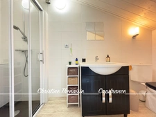 Maison à vendre 9 pièces - Plain-Pied - 4 chambres - 2 Salles d'eau - Piscine - Salle de cinéma - Hammam - T2 indépendant