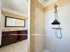 VILLA D'EXCEPTION Pièces spacieuses, 4 chambres, 3 salles de bains, 3 wc, Piscine privée  COEX (85)