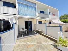 Appartement DUPLEX au coeur de Croix de Vie 2 pièces avec Terrasse et emplacement parking à 150 m. de la gare SAINT GILLES CROIX DE VIE (85)