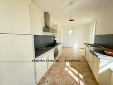 VILLA D'EXCEPTION Pièces spacieuses, 4 chambres, 3 salles de bains, 3 wc, Piscine privée  COEX (85)