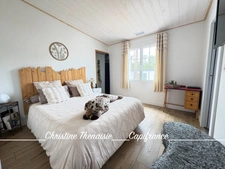 Maison à vendre 9 pièces - Plain-Pied - 4 chambres - 2 Salles d'eau - Piscine - Salle de cinéma - Hammam - T2 indépendant