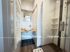 Appartement DUPLEX au coeur de Croix de Vie 2 pièces avec Terrasse et emplacement parking à 150 m. de la gare SAINT GILLES CROIX DE VIE (85)