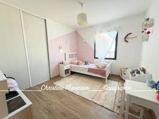 Maison récente à vendre 6 pièces : Plain-Pied - 3 chambres - Bureau - 1 salle d'eau - 1 salle de bains - 2 wc - garage - Préau SAINT HILAIRE DE RIEZ (85)