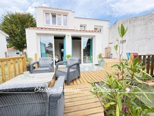 Maison à vendre 5 chambres - 2 salles d'eau - 2 wc - Garage - Terrain - Quartier Dix Ecus/Valentin Saint Hilaire de Riez, à la limite de Saint Jean de Monts
