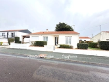 Maison à vendre 4 pièces de Plain-Pied avec Véranda - 2 chambres - Garage et Carport 85800 LE FENOUILLER