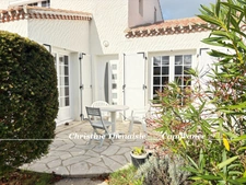 Maison à vendre 4 chambres dont 2 de plain-pied + 2 salles d'eau + 2 wc + Garage - Terrain piscinable SAINT HILAIRE DE RIEZ (85)