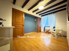 Maison à vendre sur un terrain de 2000 m2 - 4 chambres - Bureau - 3 salles d'eau - 3 wc - Dépendance de 110 m2 et garages LA GARNACHE (85)