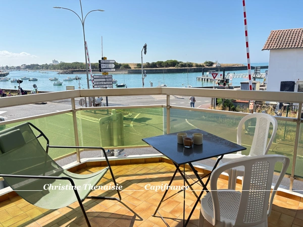 Maison à vendre 8 pièces VUE MER et PORT, Garage, à 5OO m. de la plage de Boisvinet SAINT GILLES CROIX DE VIE (85)