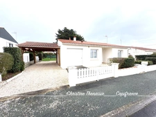 Maison à vendre 4 pièces de Plain-Pied avec Véranda - 2 chambres - Garage et Carport 85800 LE FENOUILLER