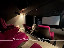 Maison à vendre 9 pièces - Plain-Pied - 4 chambres - 2 Salles d'eau - Piscine - Salle de cinéma - Hammam - T2 indépendant