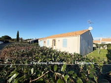 Maison à vendre 4 pièces  3 chambres - Garage - Grand terrain - Extension possible 85300 SALLERTAINE