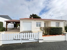 Maison à vendre 4 pièces de Plain-Pied avec Véranda - 2 chambres - Garage et Carport 85800 LE FENOUILLER