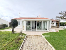 Maison à vendre 4 pièces de Plain-Pied avec Véranda - 2 chambres - Garage et Carport 85800 LE FENOUILLER