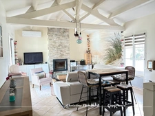 Villa à vendre 5 pièces, 3 chambres, 2 salles d'eau, Piscine privée, Climatisation, Véranda au coeur d'un Domaine résidentiel sécurisé