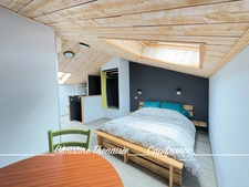 Maison à vendre 9 pièces - Plain-Pied - 4 chambres - 2 Salles d'eau - Piscine - Salle de cinéma - Hammam - T2 indépendant