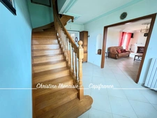 Maison à vendre sur un terrain de 2000 m2 - 4 chambres - Bureau - 3 salles d'eau - 3 wc - Dépendance de 110 m2 et garages LA GARNACHE (85)
