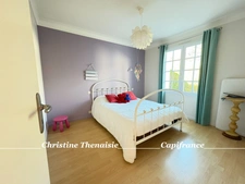 Maison à vendre 5 pièces - Plain-Pied - 3 chambres - 2 salles d'eau - 3 wc - Piscine couverte - 2 garages SAINT HILAIRE DE RIEZ (85)