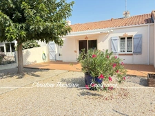 Maison à vendre Plain-Pied, Coeur de ville, 3 chambres, Garage SAINT HILAIRE DE RIEZ (85)