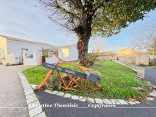 Maison à vendre 4 pièces  3 chambres - Garage - Grand terrain - Extension possible 85300 SALLERTAINE