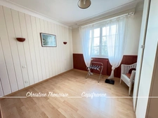 Maison à vendre sur un terrain de 2000 m2 - 4 chambres - Bureau - 3 salles d'eau - 3 wc - Dépendance de 110 m2 et garages LA GARNACHE (85)