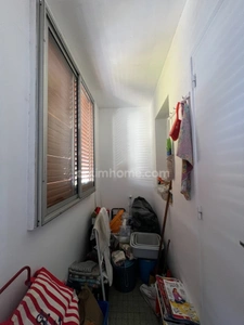 RENNES SUD – T4 LUMINEUX ET TRAVERSANT – 72 M² – 2/3 CHAMBRES – LOGGIA – ASCENSEUR