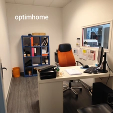 Bureau en plein centre-ville - 70 m² - Vitrine sur rue commerçante