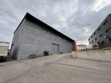 Entrepôt de 346m² et 137m² de Bureaux à louer Sur la commune du Rove, Zone d'activité de Pielettes. 