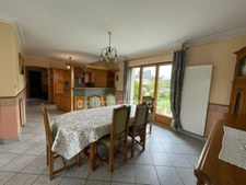 Maison de 160 m2 DPE D à vendre  CALLAC (22)