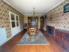 Maison à vendre 7 pièces à Saint-Nicolas-du-Pélem (22)