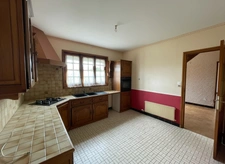 Maison plain pied à vendre 6 pièces PLOEZAL (22)