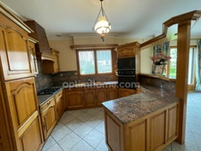 Maison de 160 m2 DPE D à vendre  CALLAC (22)